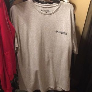 Men’s Columbia 3xl tee new never worn